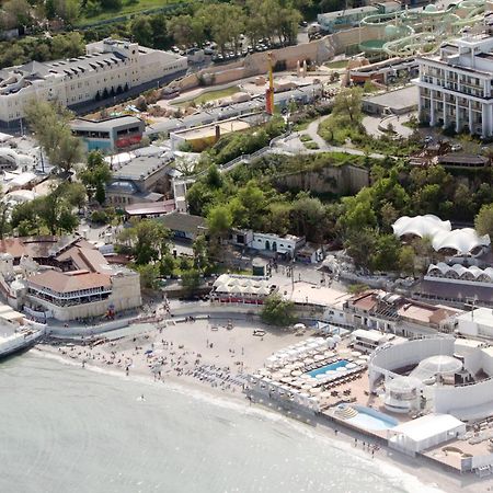 Аркадия Студия С Балконом Частичный Вид Моря Первая Линия От Моря Odesa Exterior photo